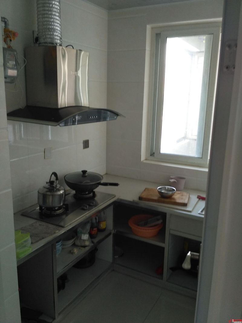 威尼斯三室一廳學區房