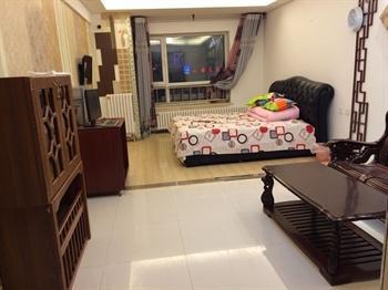 幸福小區三室一廳的其中一間對外合租個人房源