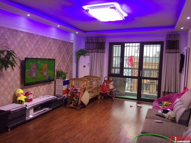 優品天地精裝房黃金樓層價格美麗。