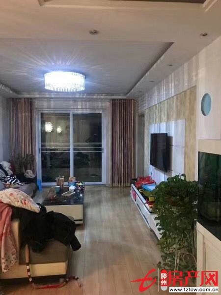 滕北學區房麗都水岸豪華裝修。