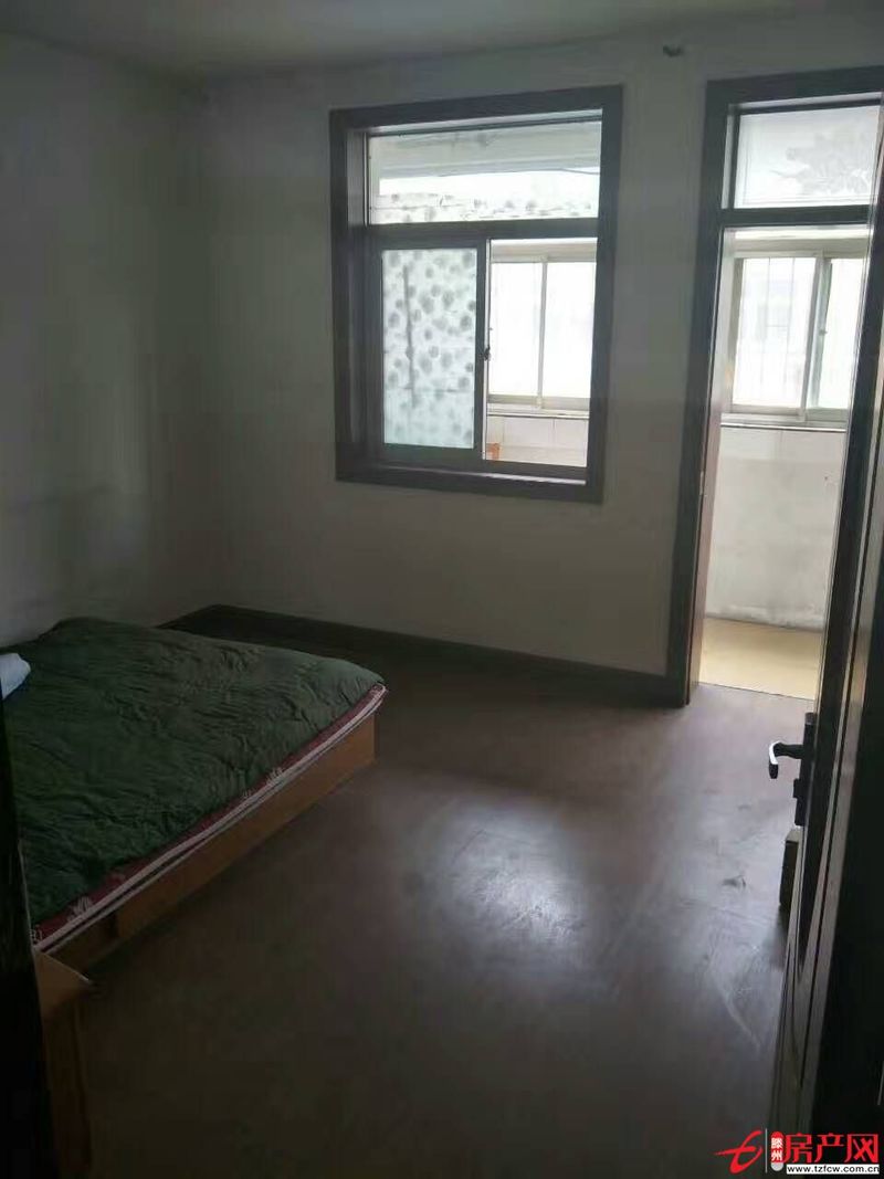 安東花園可貸款三室隨時可看房子