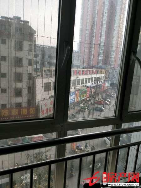 中央城精裝修三室兩廳一衛新證可貸款