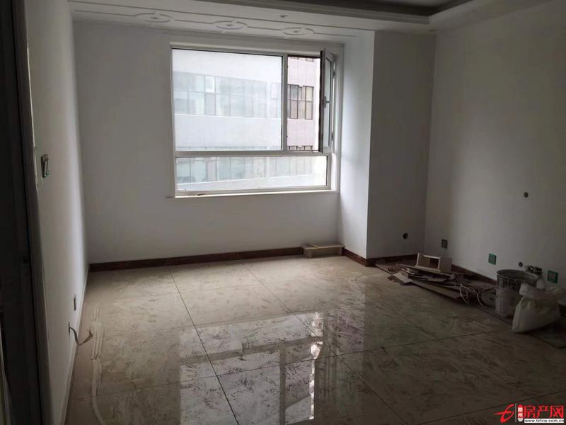 人和天地三室兩廳精裝修婚房一次沒住過需全款