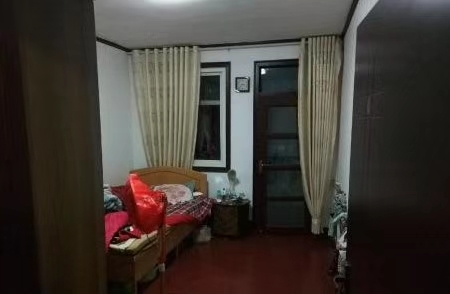 春秋閣小區三室一廳證滿五年含儲藏精裝修