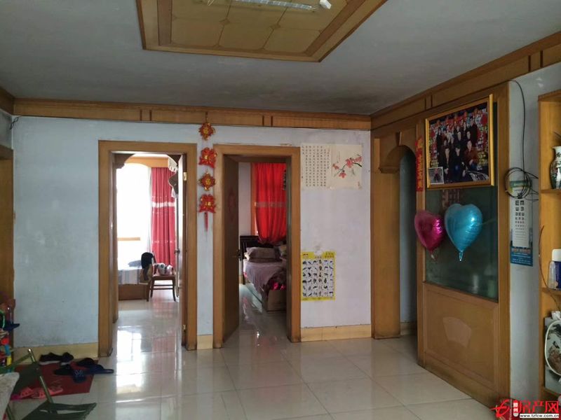 振興花園證滿五簡裝修可貸款含儲