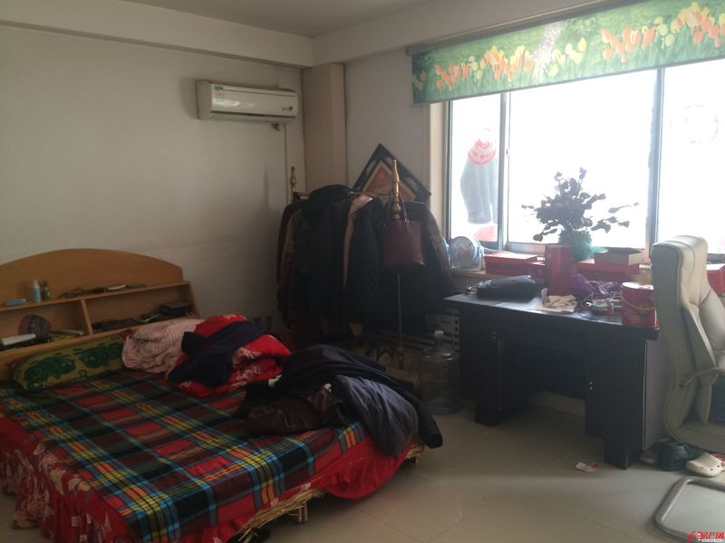 金州花園三室兩廳一衛可貸款證滿五年