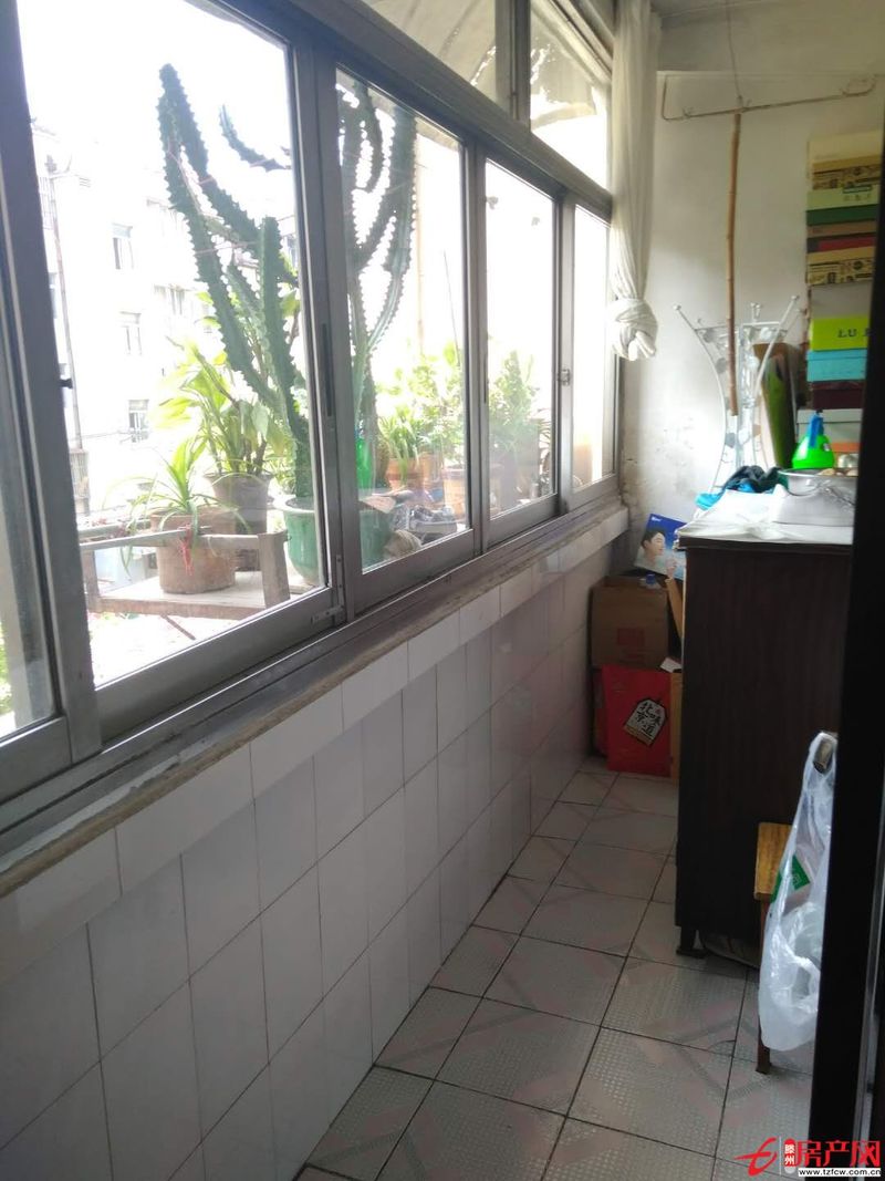 誠信花園經典三室，黃金多層三樓，南北通透，可貸款