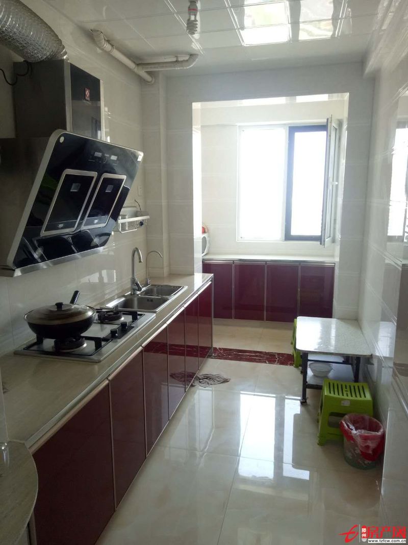 大同天下龍香苑中間樓層，精裝修，新房未住過，好房源