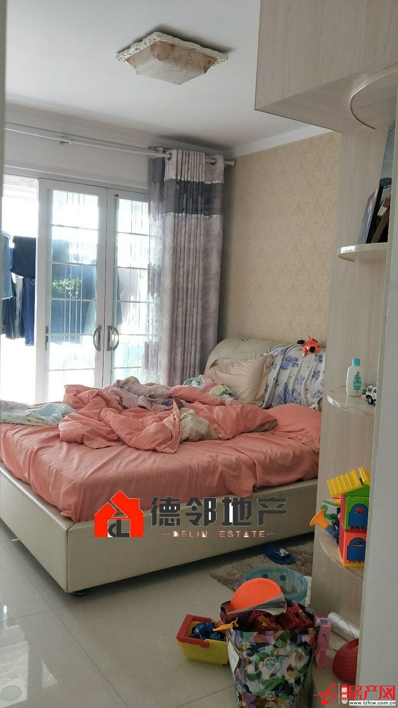 學區房證小區環境優美