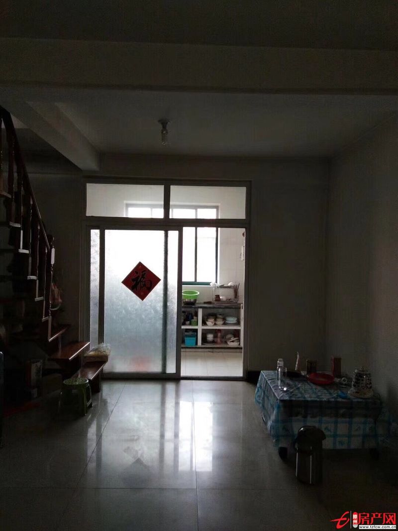 通盛上?；▓@復式房緊鄰市政務中心證滿五可貸款