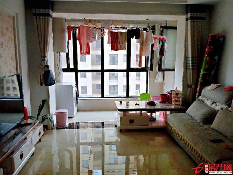 君瑞城，2室2廳，黃金樓層，戶型方正，采光好