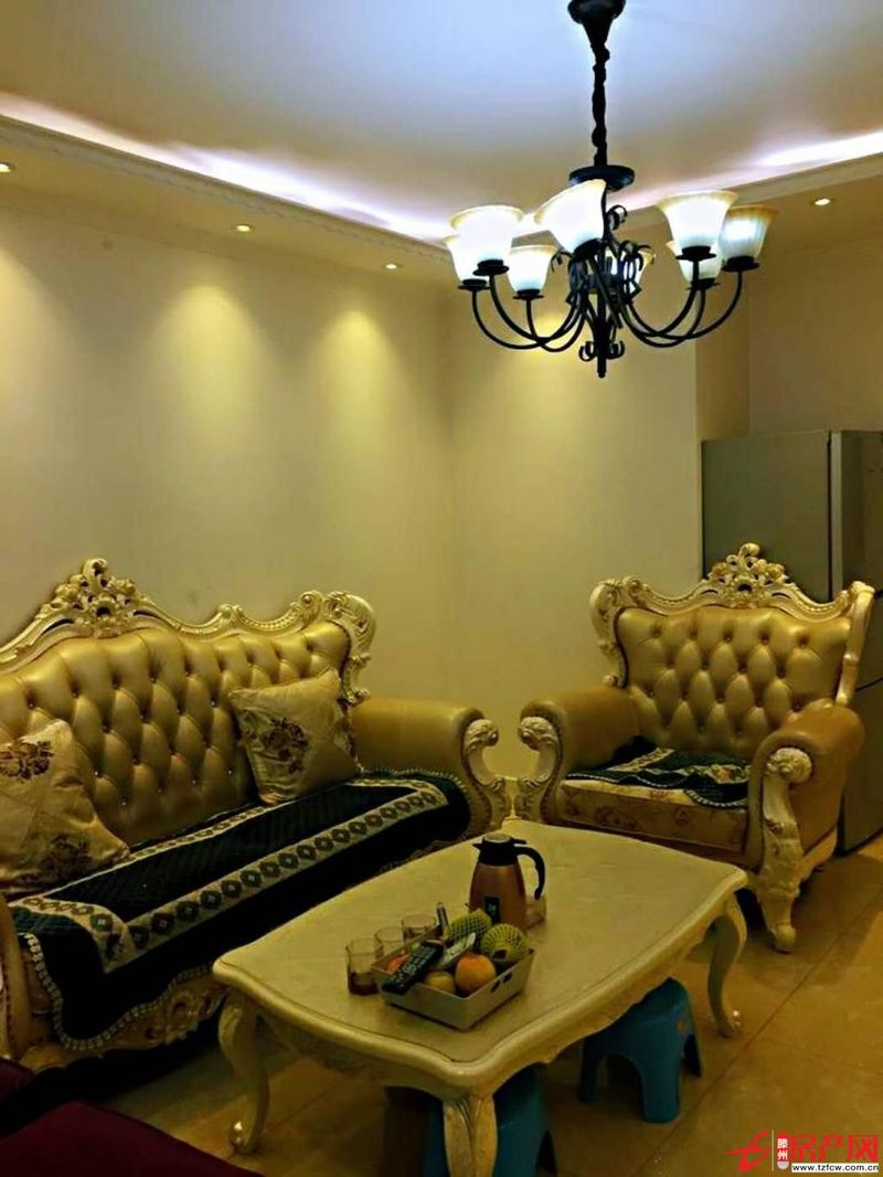 濱江國際三期，3室2廳，電梯洋房，137平，可分期，一梯兩戶