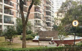 上海通盛，小高層，兩室一廳朝陽，證滿五年，配合貸款，戶型方正