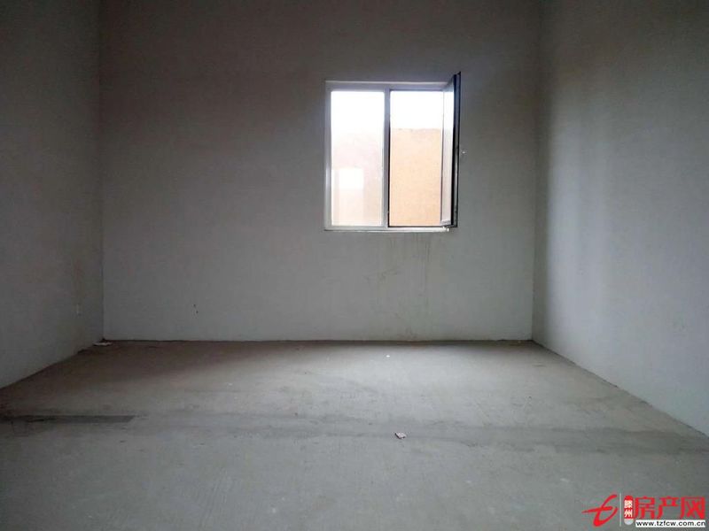 工人醫院，金河灣，1室1廳，可改3室，走售樓處，送儲和大露臺