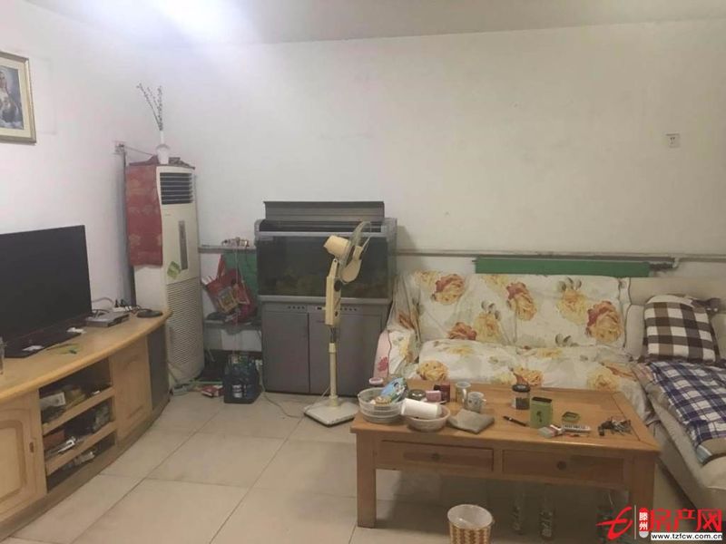 龍泉廣場西，龍泉苑，3室2廳，滿五，可貸款，送儲藏室