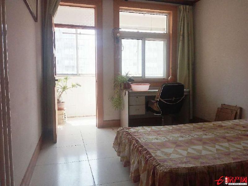 荊善安居，3室1廳，滿五，可貸款，送家具家電，送2個儲藏室