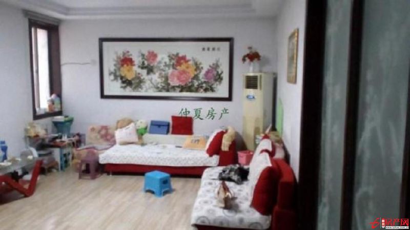 德馨花園3室出售,精裝修,朝南北,不要錯過。