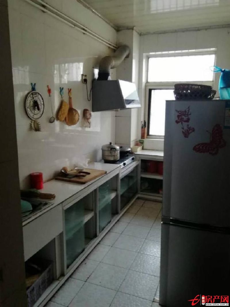 大同花園證滿五年+能貸款+送大平方儲藏室+簡裝