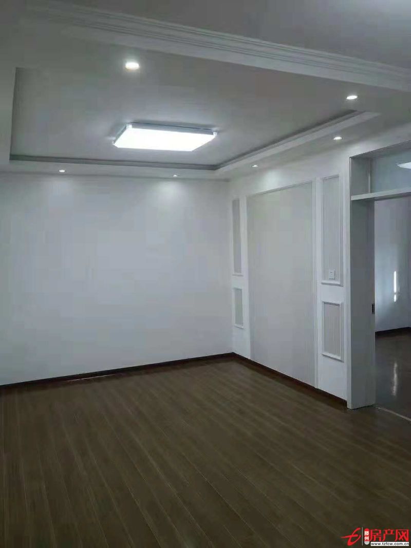 饃饃莊南區，精裝修，四室，儲藏室，好樓層。