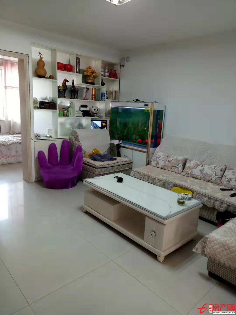 德明花園，兩室朝陽，證滿兩年，配合貸款，房子很干凈