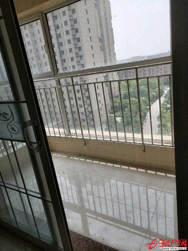 清華園三室兩廳兩衛全新裝修未住全款