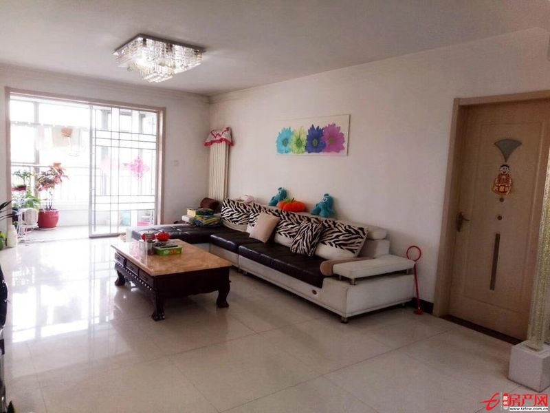 觀景房，精裝修，學區房，無公攤