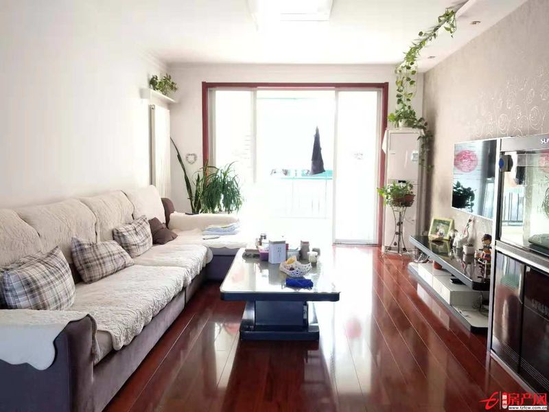 通盛上?；▓@，豪華裝修，黃金樓層，贈送部分家電家具