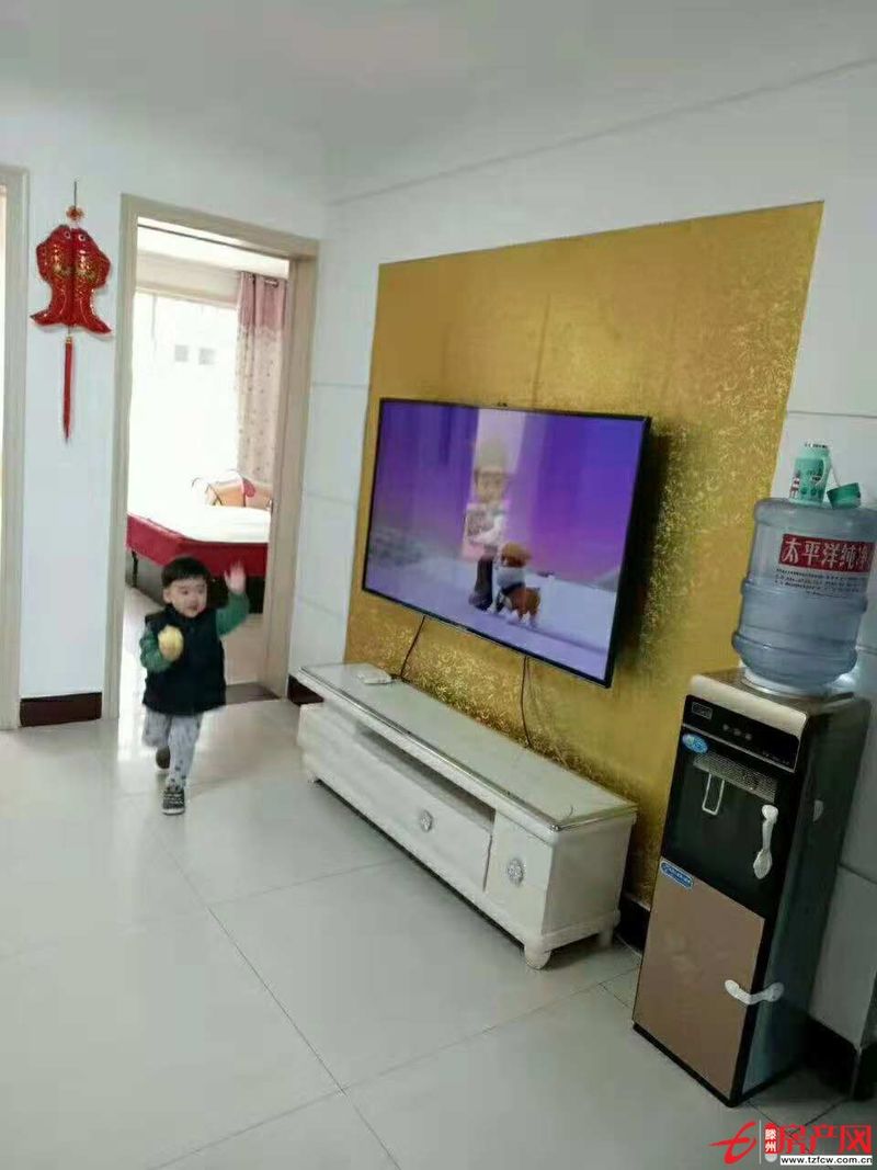 德明花園，三室兩廳一衛，精裝修，二樓東戶，產權明確可貸款