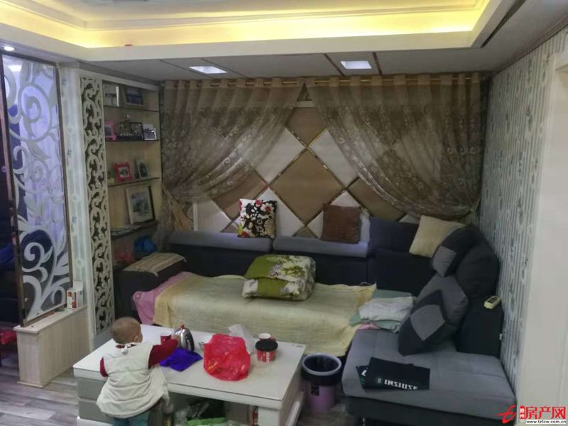 北安居，三室一廳，精裝修，證滿五年，南北通透