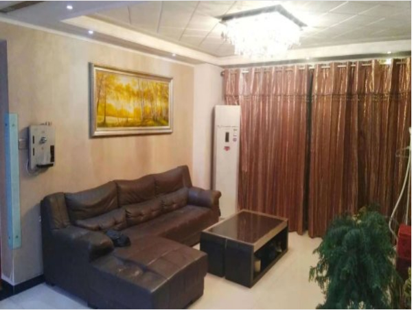 遠航水晶城，吉房出售，豪華裝修，三室兩廳，有證