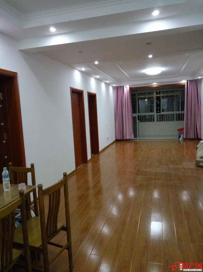 陽光國際車位儲藏室