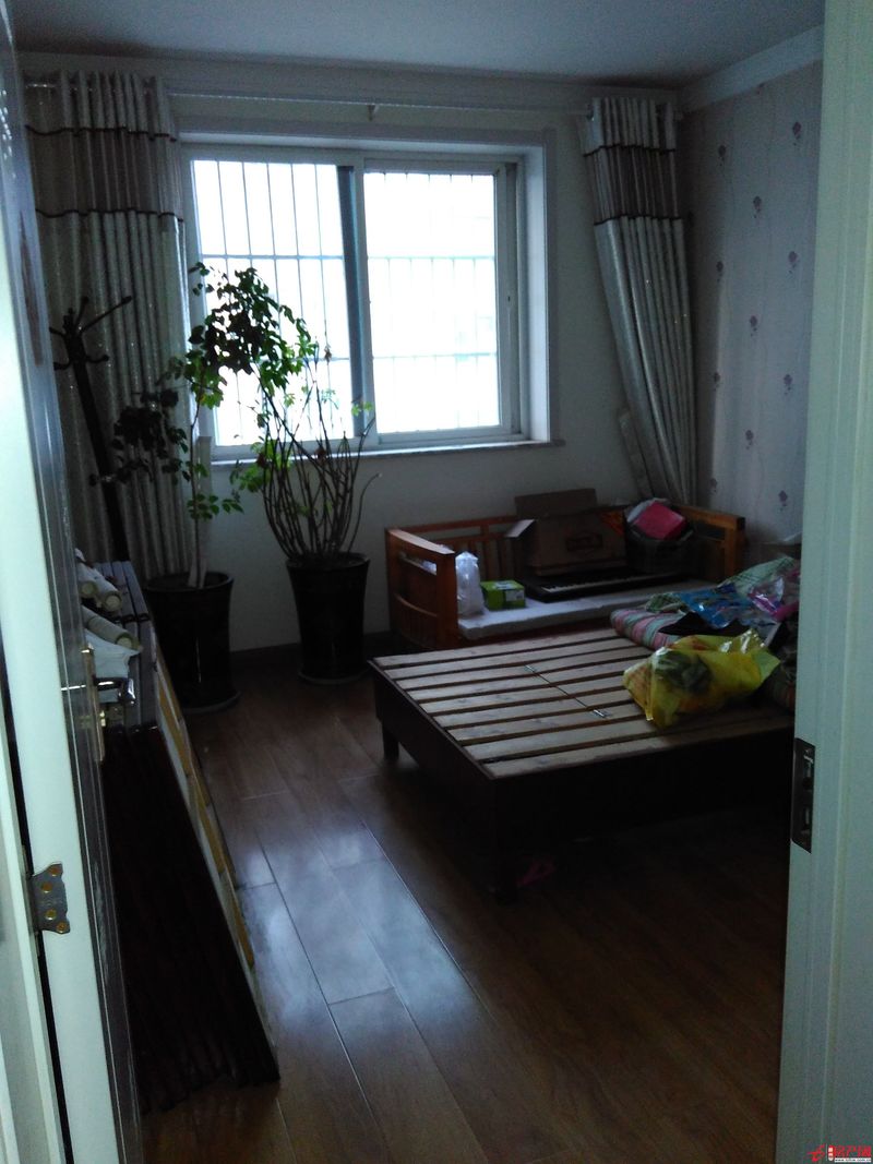 饃饃莊南區多層精裝修集體供暖配合貸款過戶