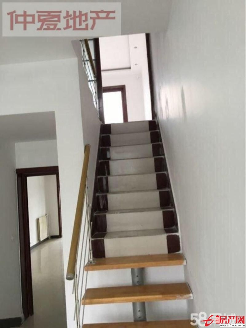 櫻花苑復式房辦公住房倆用！??！