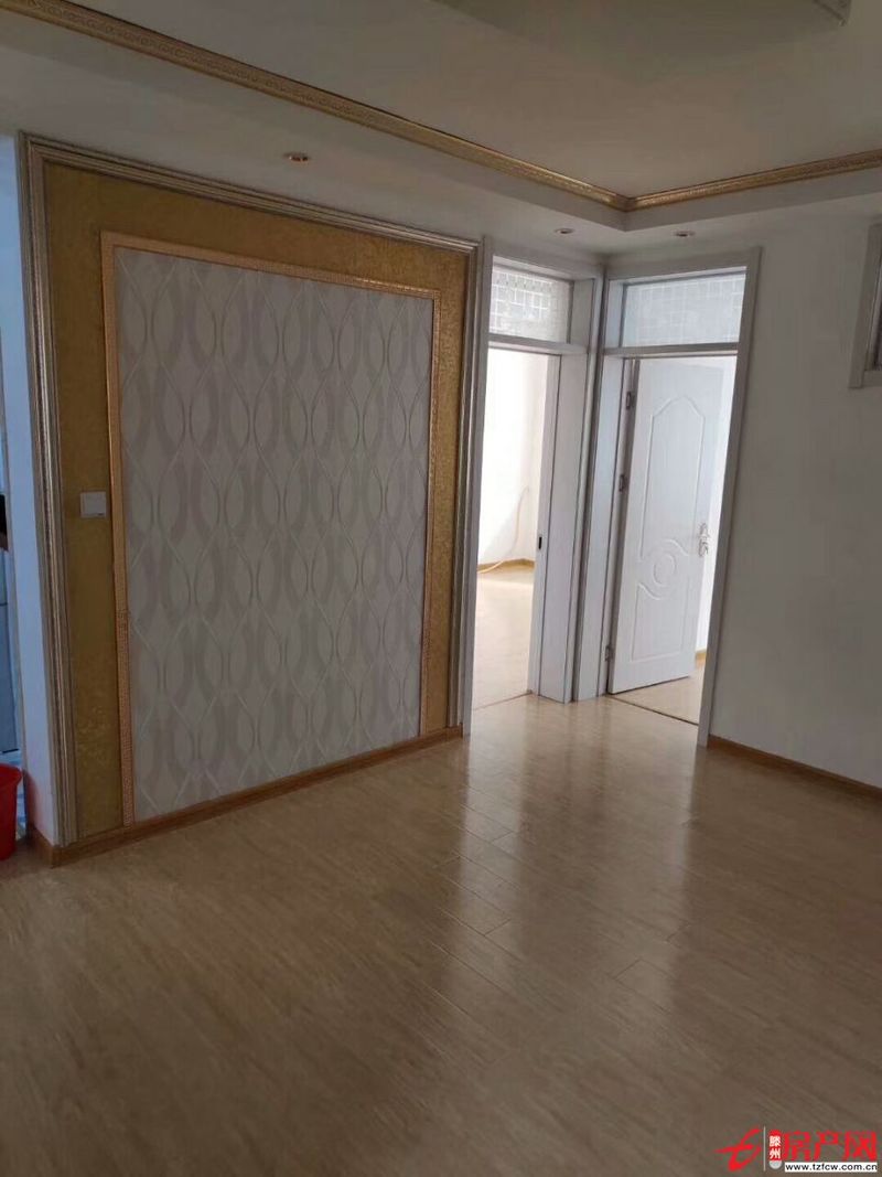 荊善小區黃金一樓帶儲藏室供暖可貸款新裝修