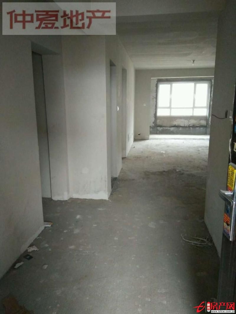 金河灣A區小3室出售?。?！