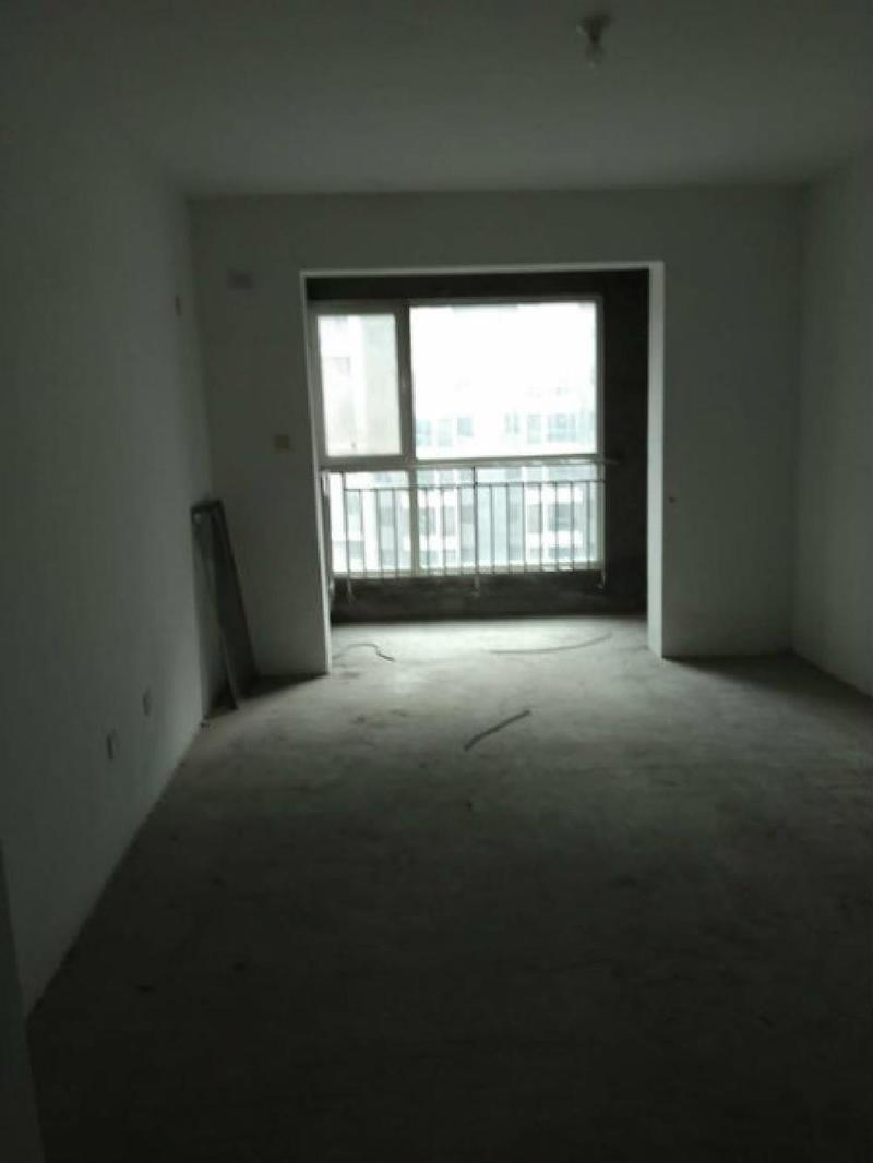 威尼斯二區三室兩廳兩衛三陽臺120萬