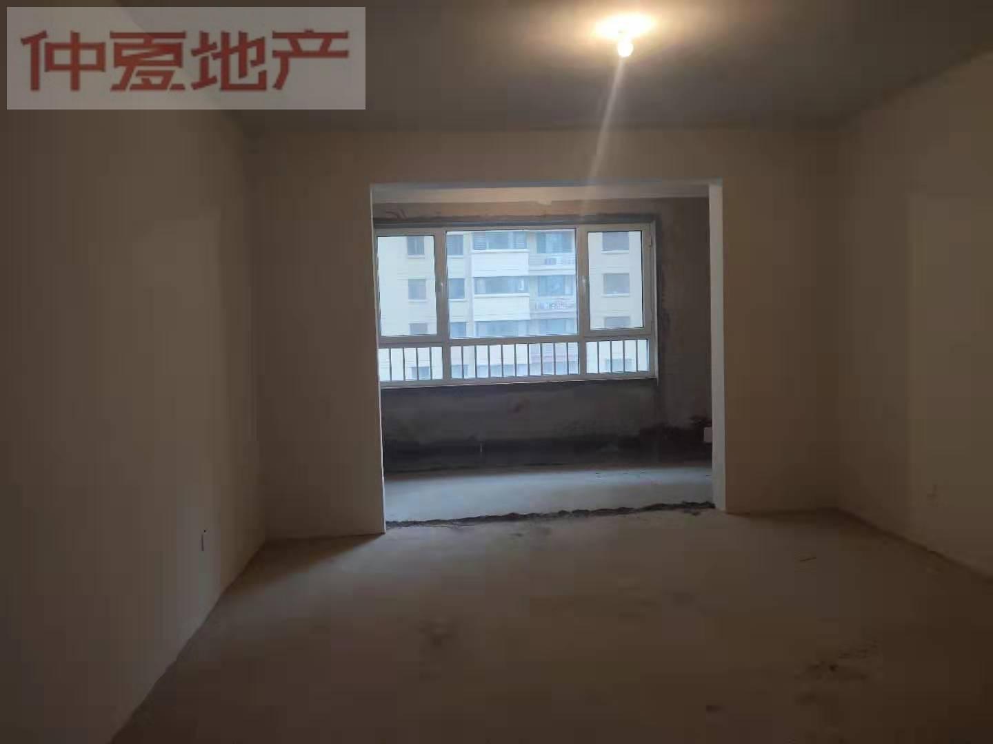 金河灣回遷房10樓邊戶