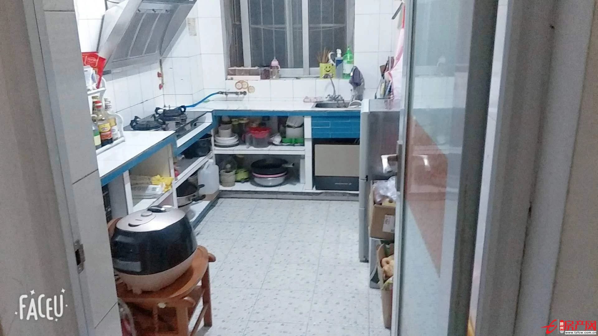 誠信花園99平方3室1廳1衛含儲藏室中等裝修送家具家電76萬