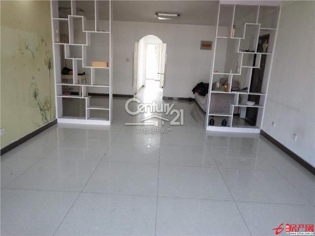 蘋果花園 中間樓層東戶，南北通透簡裝修，有證能貸款