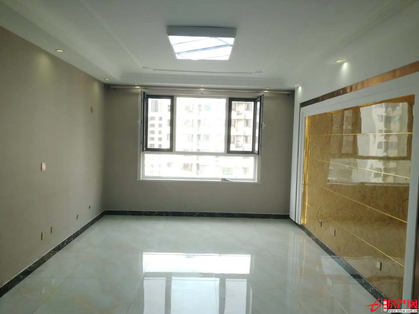 人和天地黃金樓層經典戶型兩室朝陽含車位儲藏室精裝修可分期