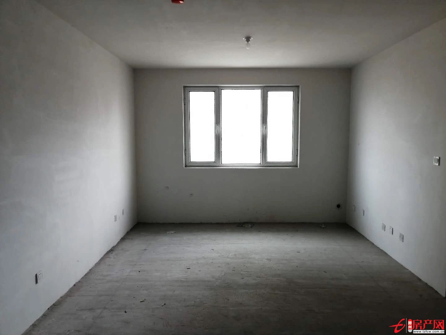 佳美廣場B區 小高層8樓 三室兩廳 南北通透 東戶 采光好