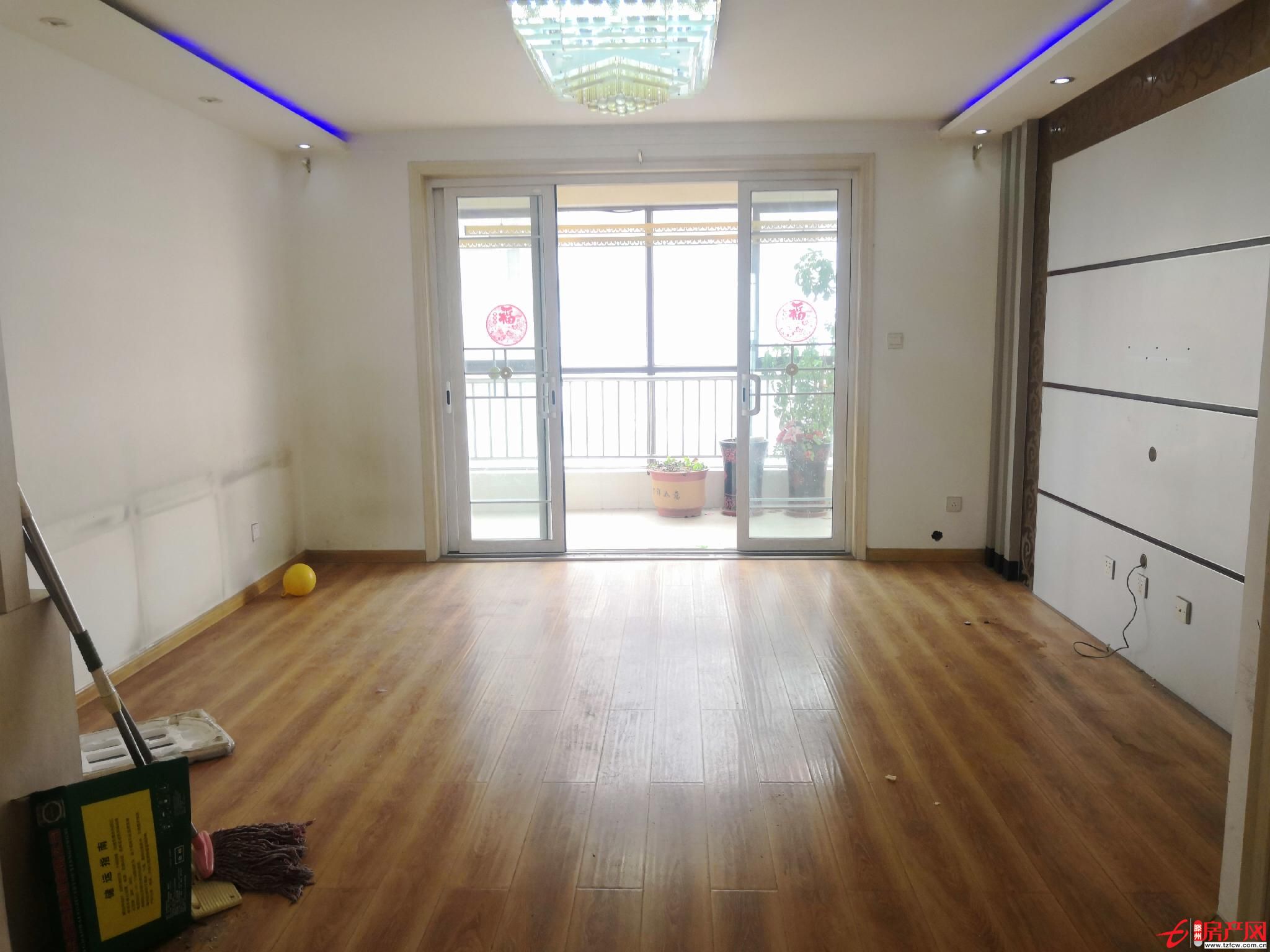 城南，滕都帝景，精裝修，全明大三室，證五可貸款有鑰匙中層