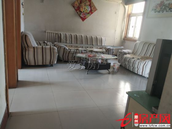 荊善安居學區房，三室一廳八十二平，六十二萬，證滿五年可貸款