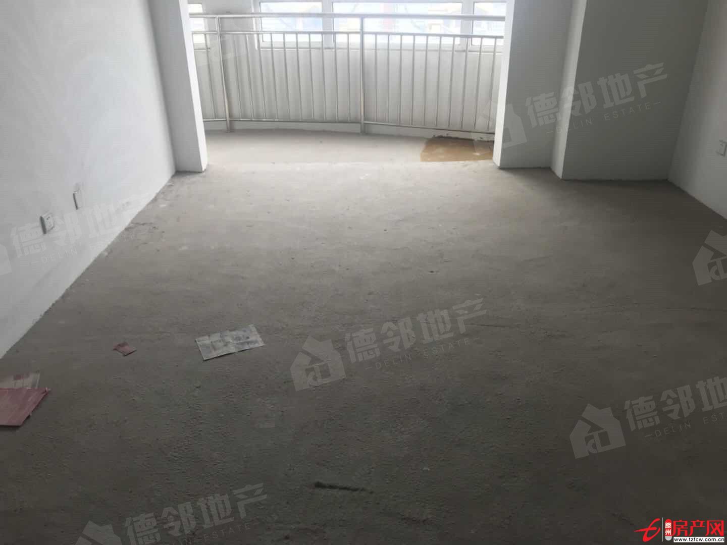 翠湖天地小高層兩室兩廳證滿五可貸款