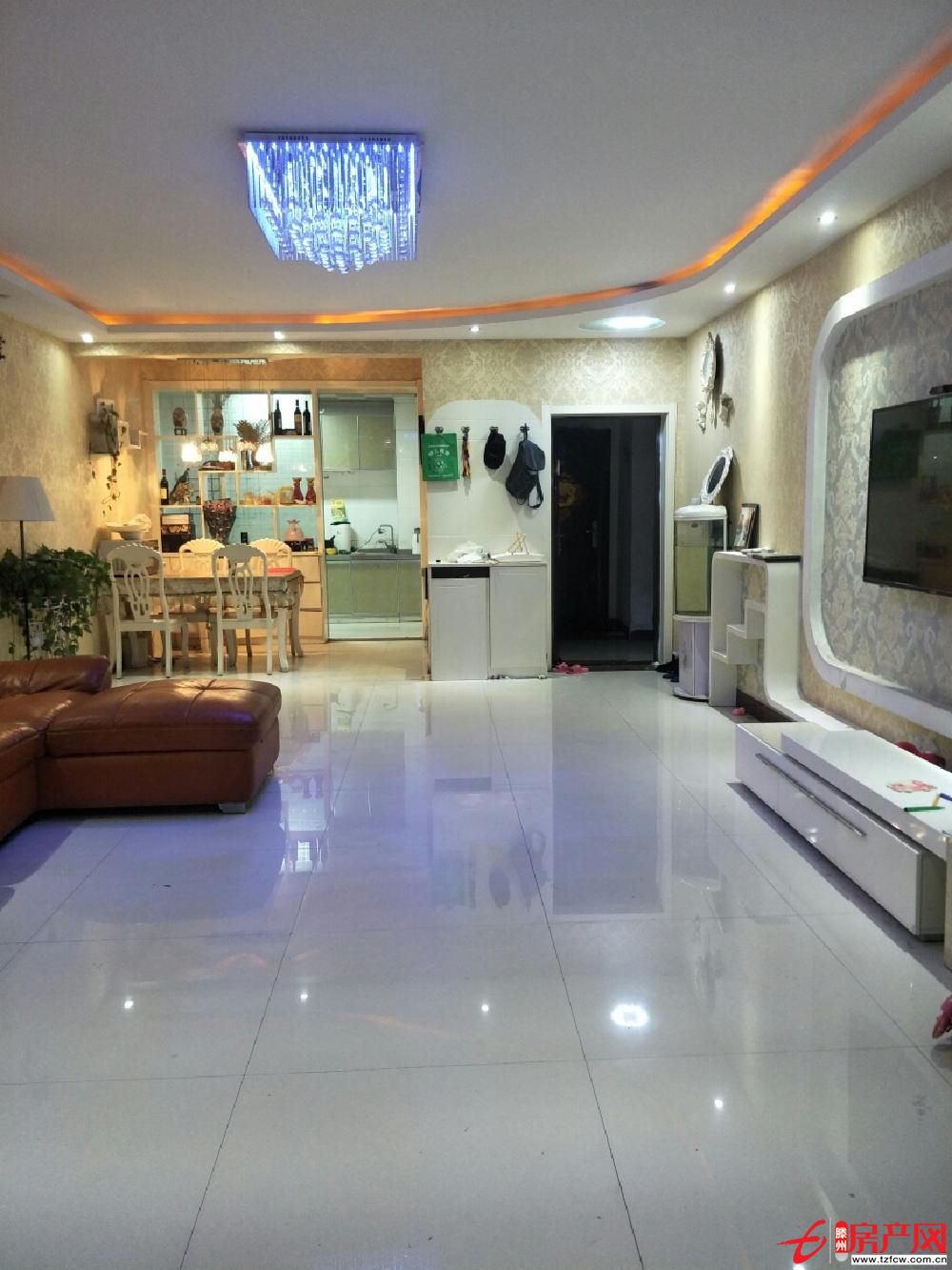 家樂園電梯洋房2樓相當于3樓精裝修均價低3室2廳2衛有房產證