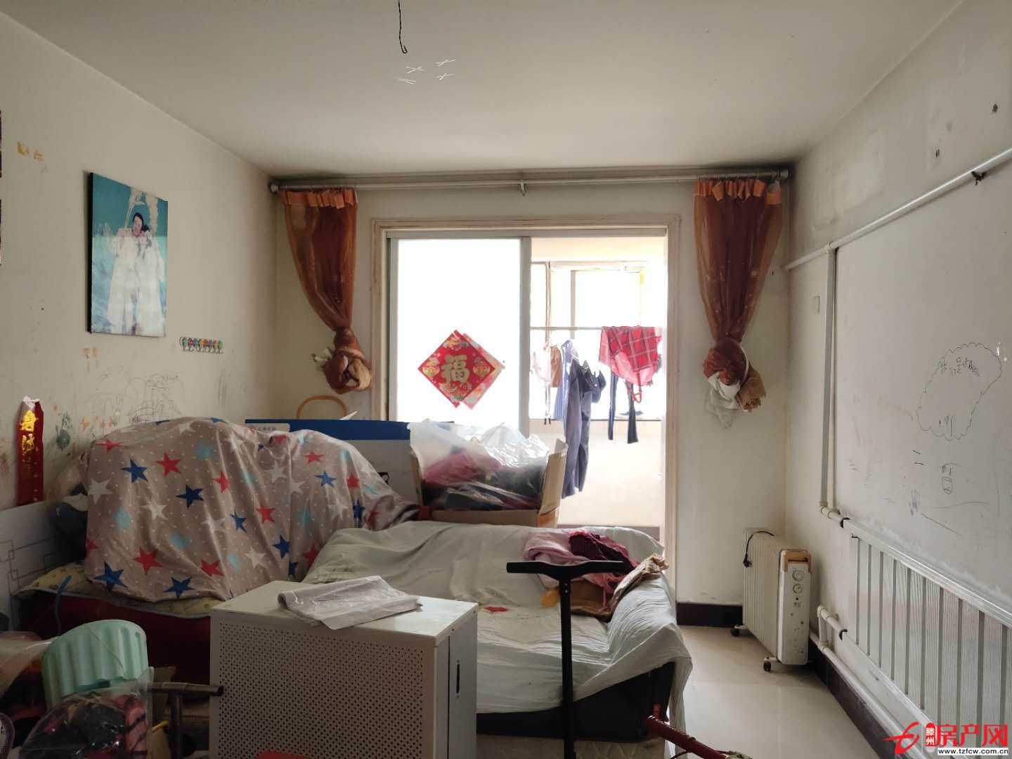 德明花園的，多層2樓三室兩廳，附送儲藏室，104平，證五可貸