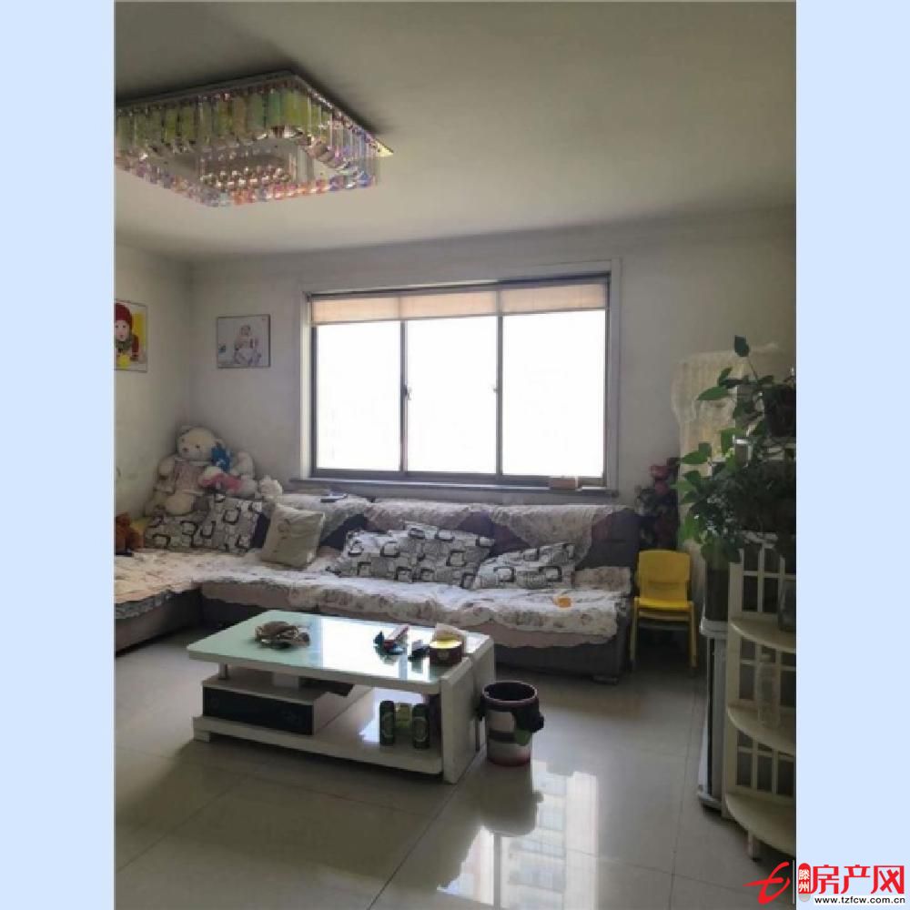 貴和世紀佳苑三室二廳一衛精裝修 車庫 房產證滿五 公攤少