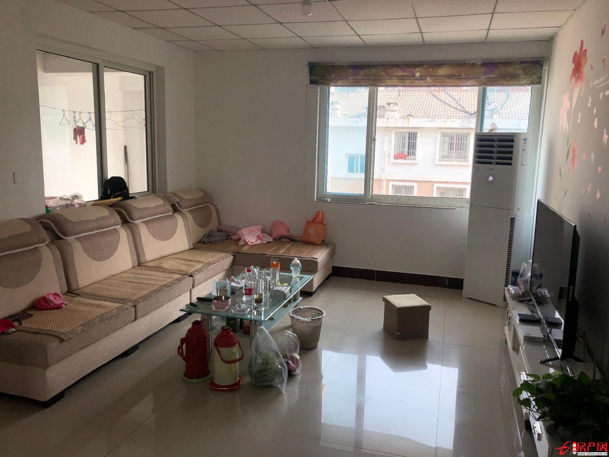 城東陽光麗景三室二廳二衛 精裝修 有證配合貸款 地上儲藏