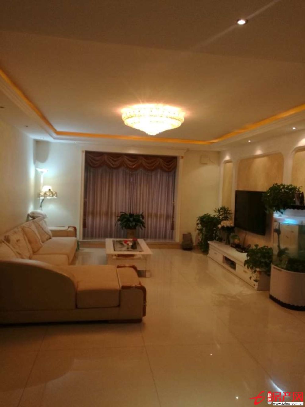 西班牙莊園，電梯洋房，四室兩廳兩衛，精裝修，有證，可貸款