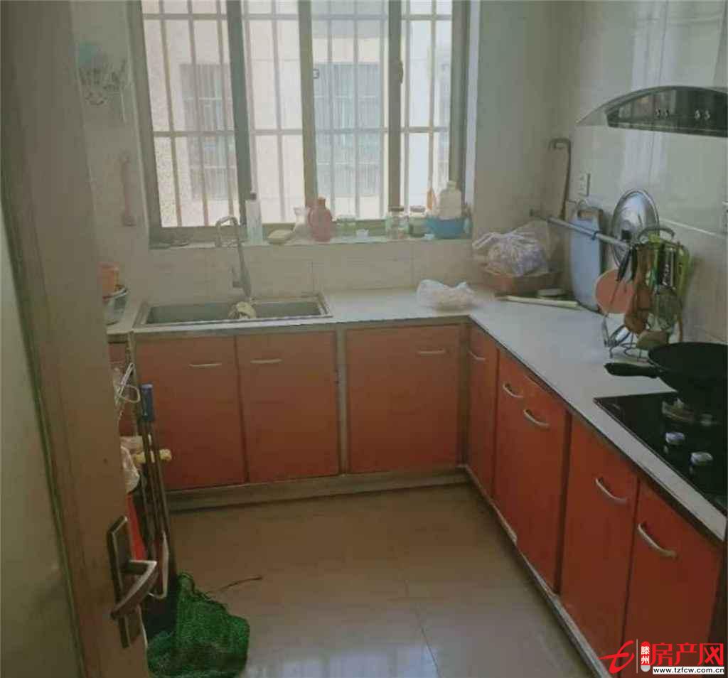 錦泰名城證滿五年戶型方正精裝修送儲藏室